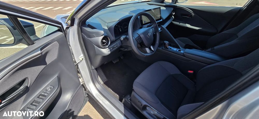 Toyota C-HR 1.8 Hybrid Team Deutschland - 5