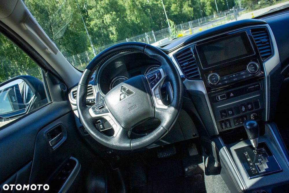 Mitsubishi L200 2.2 d DC Instyle Plus - 27