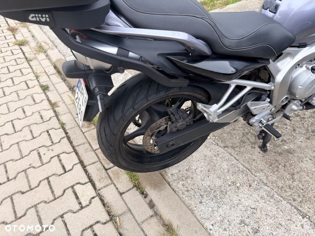 Yamaha FZ6 - 8