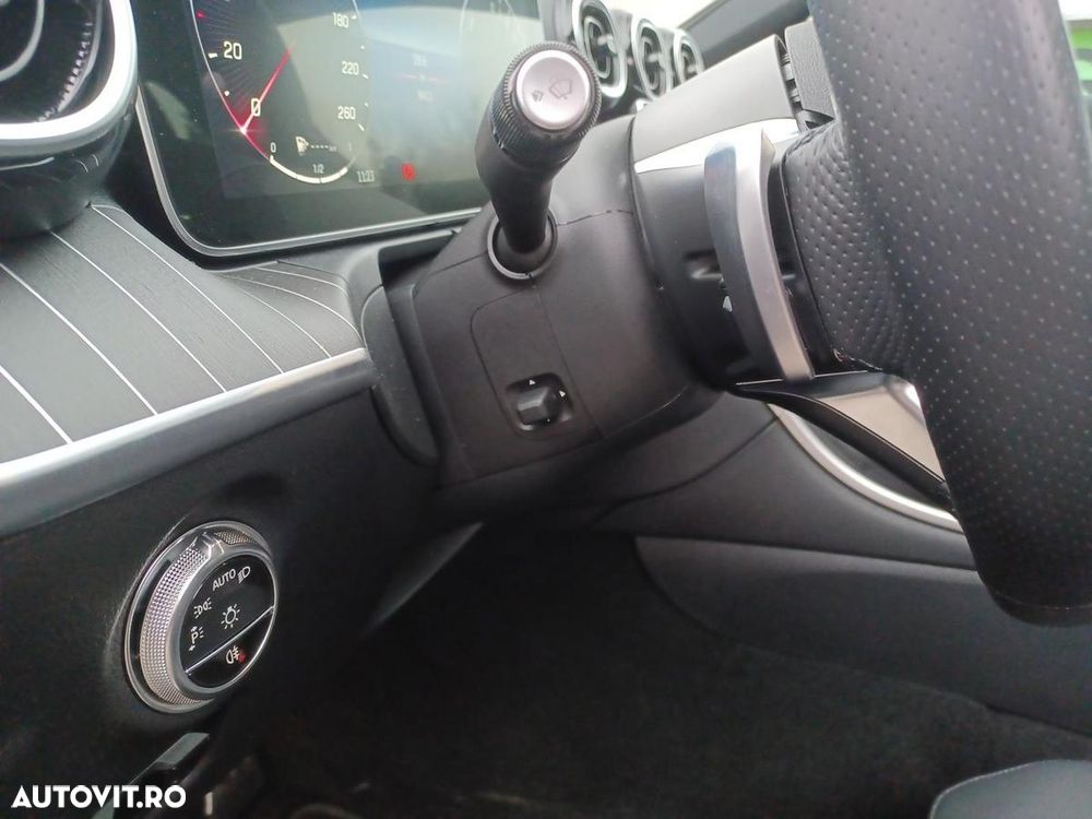 Mercedes-Benz C 400 e 4Matic 9G-TRONIC AMG Line - 23