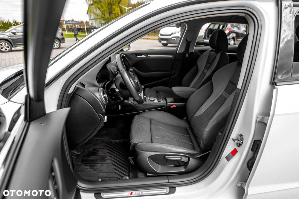 Audi A3 Sportback 2.0 TDI quattro S line Sportpaket - 22