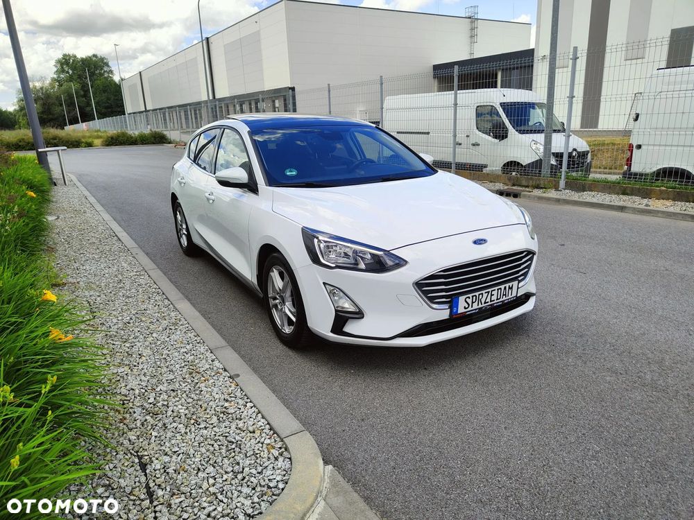 Ford Focus 1.5 EcoBlue Start-Stopp-System TITANIUM STYLE - 2