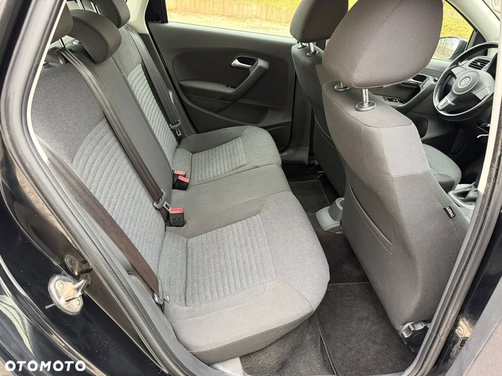 Volkswagen Polo 1.4 16V Comfortline - 27