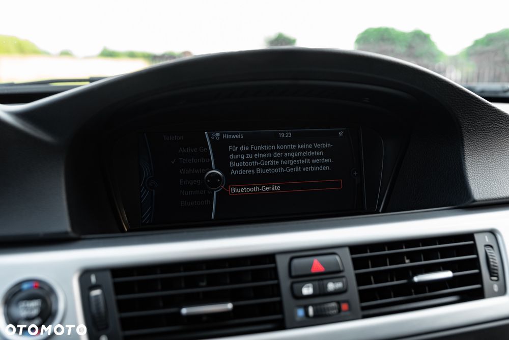 BMW Seria 3 320d xDrive - 33