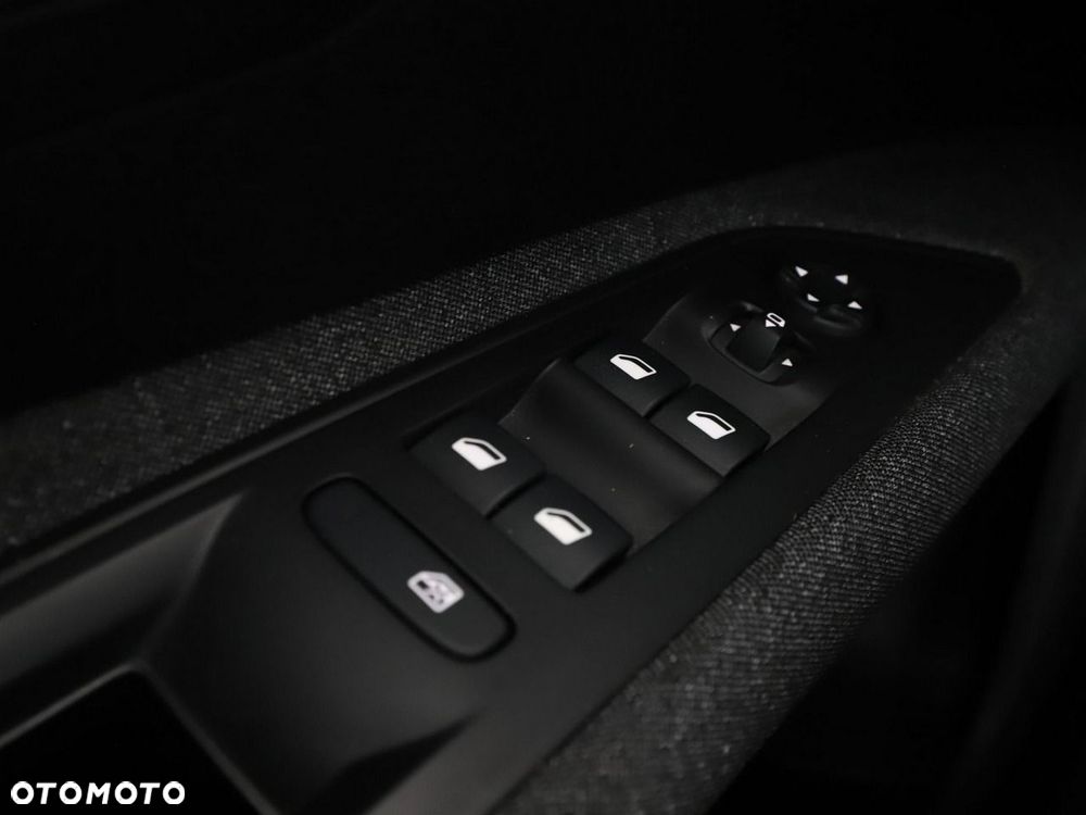 Peugeot 5008 PureTech 130 Stop & Start Active Business-Paket - 36