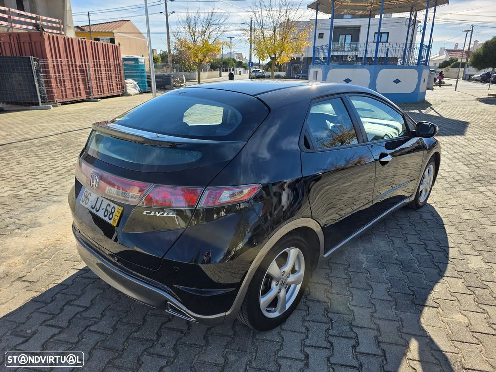 Honda Civic 1.4 i-VTEC Comfort - 3