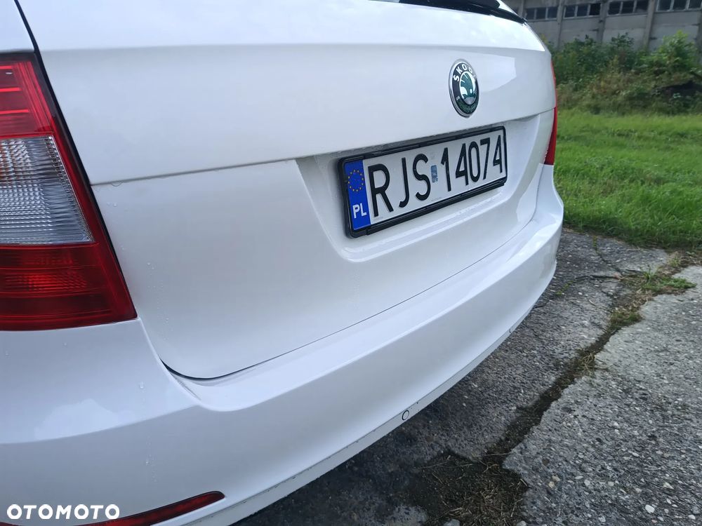 Skoda Superb 1.6 TDI GreenLine - 25