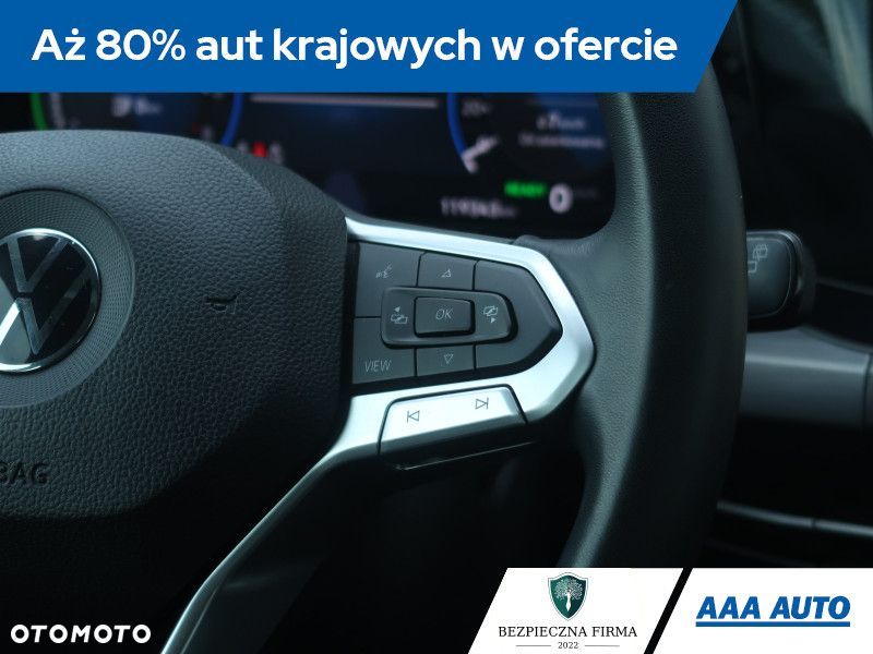 Volkswagen Golf - 21