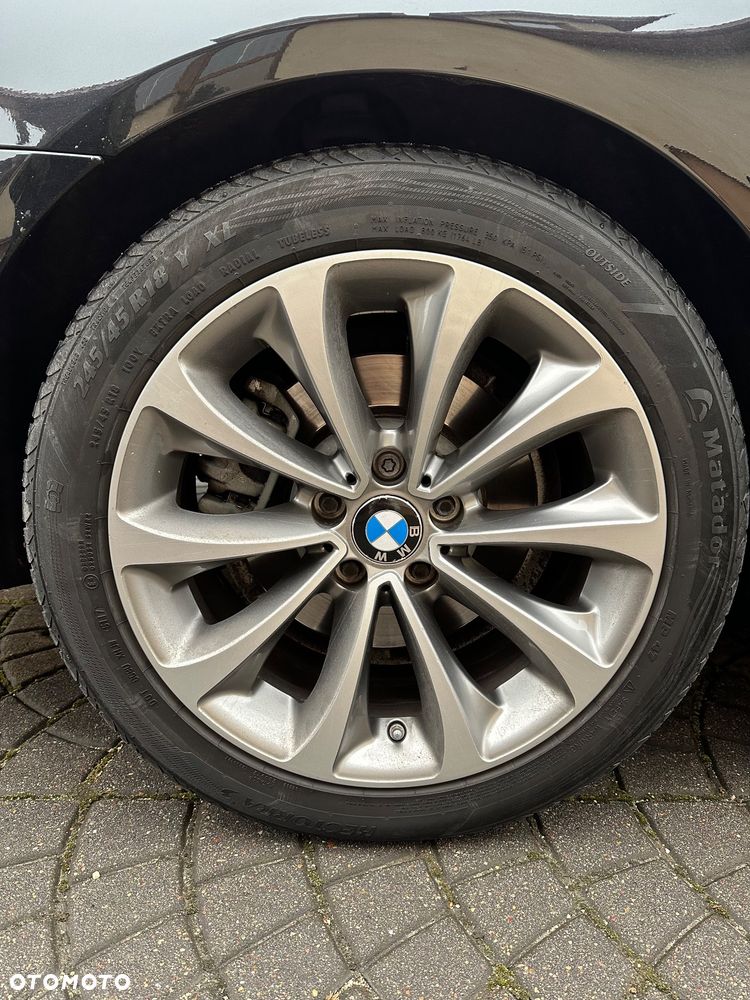 BMW Seria 5 520d xDrive Luxury Line - 12