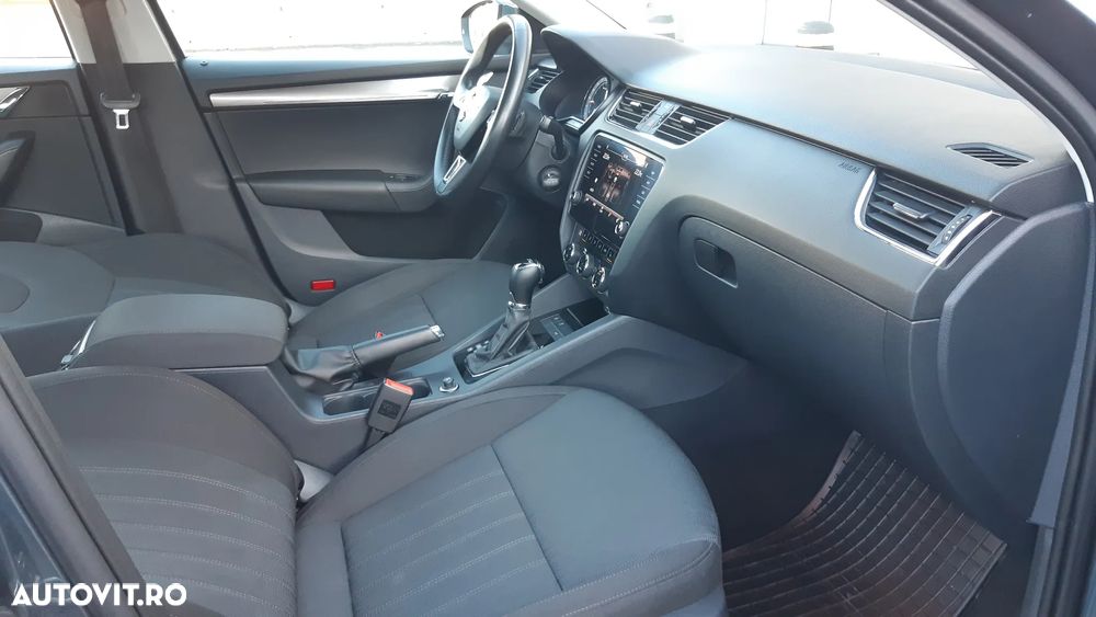 Skoda Octavia 2.0 TDI (Green tec) DSG Style - 19