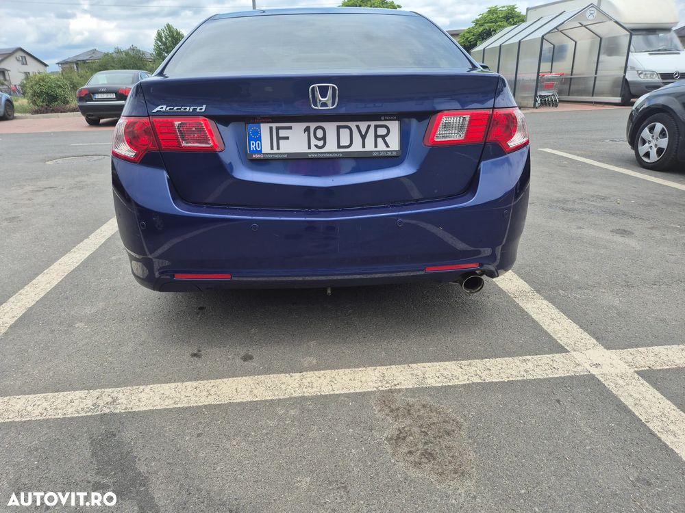 Honda Accord 2.0i Executive - 6