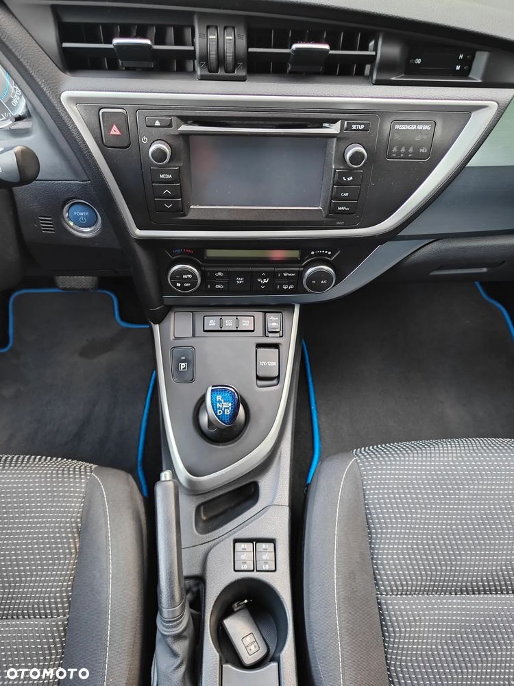 Toyota Auris - 22