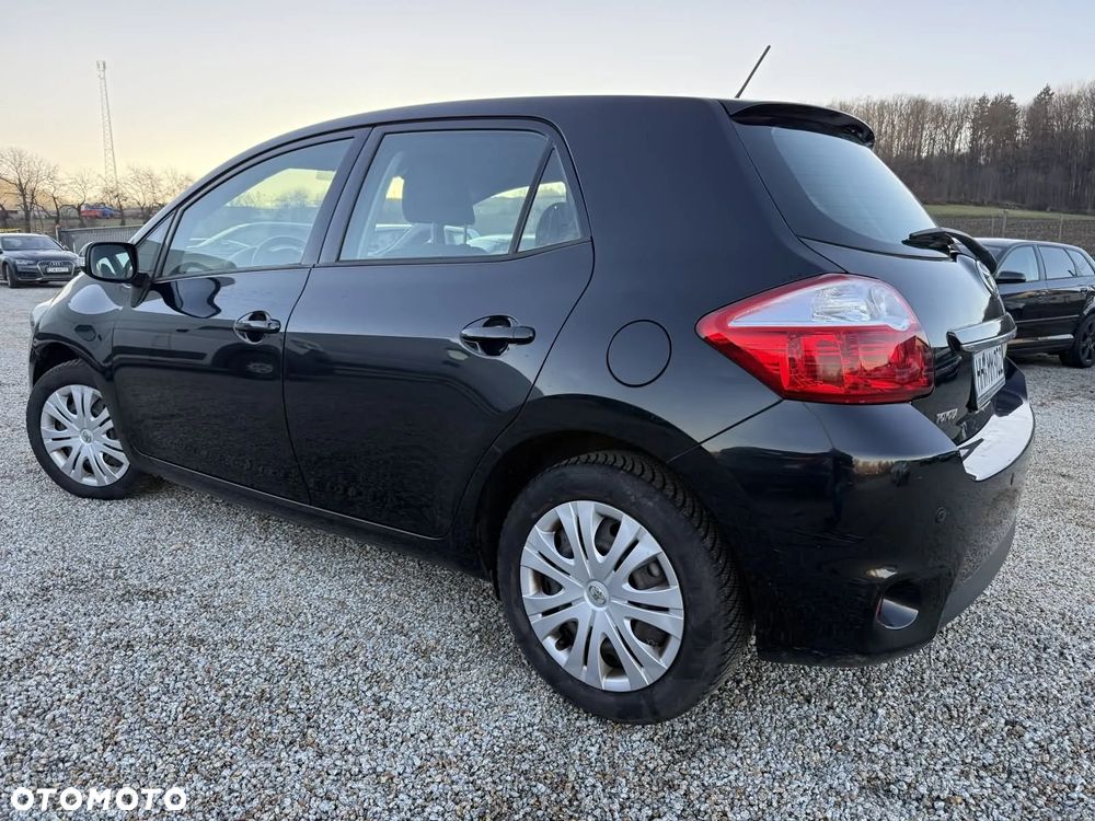 Toyota Auris - 8