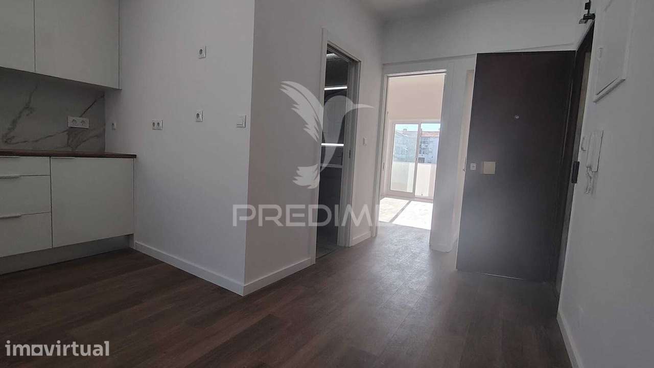 Apartamento T3 em Remodelação no Alto do Seixalinho, Barreiro - Grande imagem: 3/16