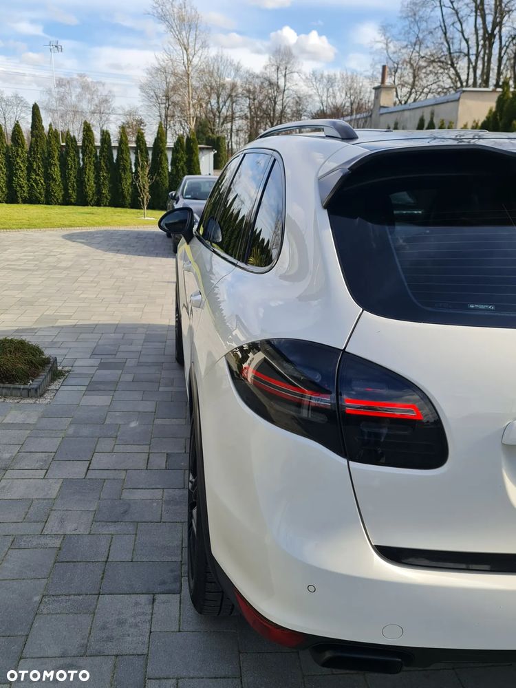 Porsche Cayenne S - 24