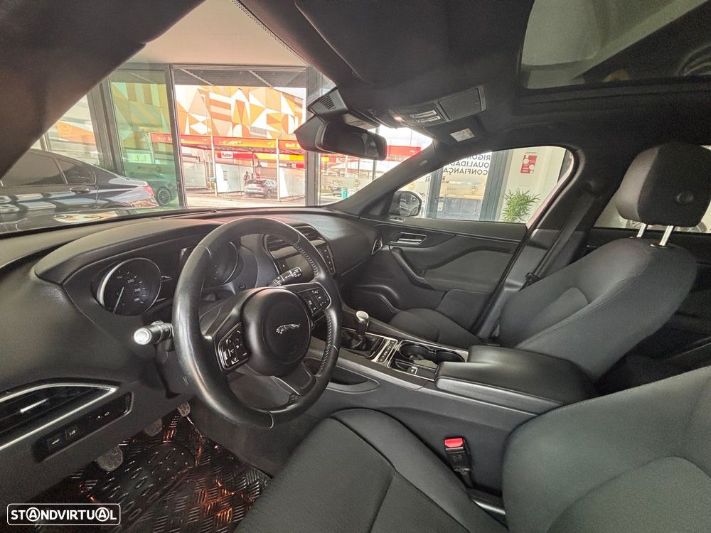 Jaguar F-Pace 2.0 i4D Pure - 8
