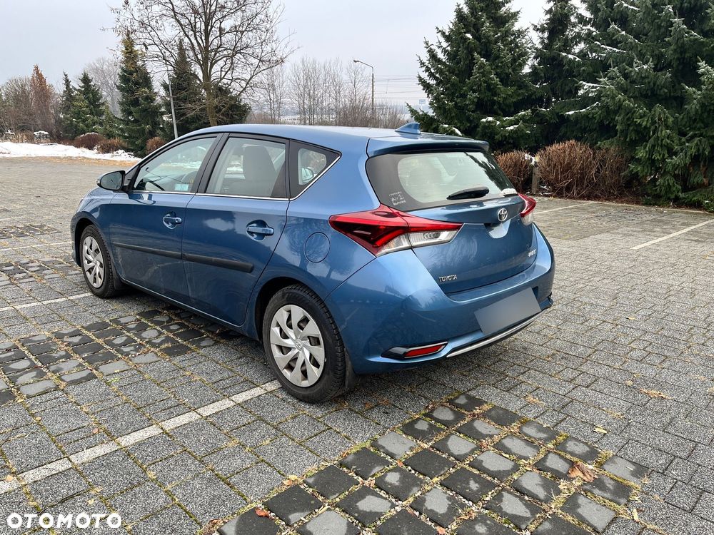 Toyota Auris 1.6 Comfort - 10