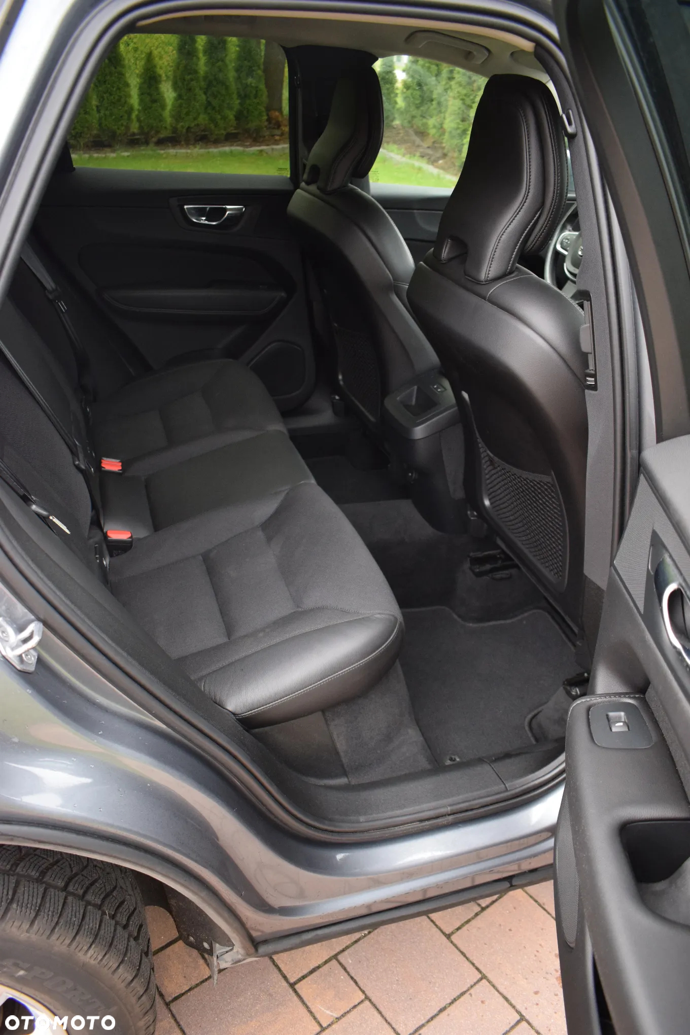 Volvo XC 60 D4 Momentum - 13