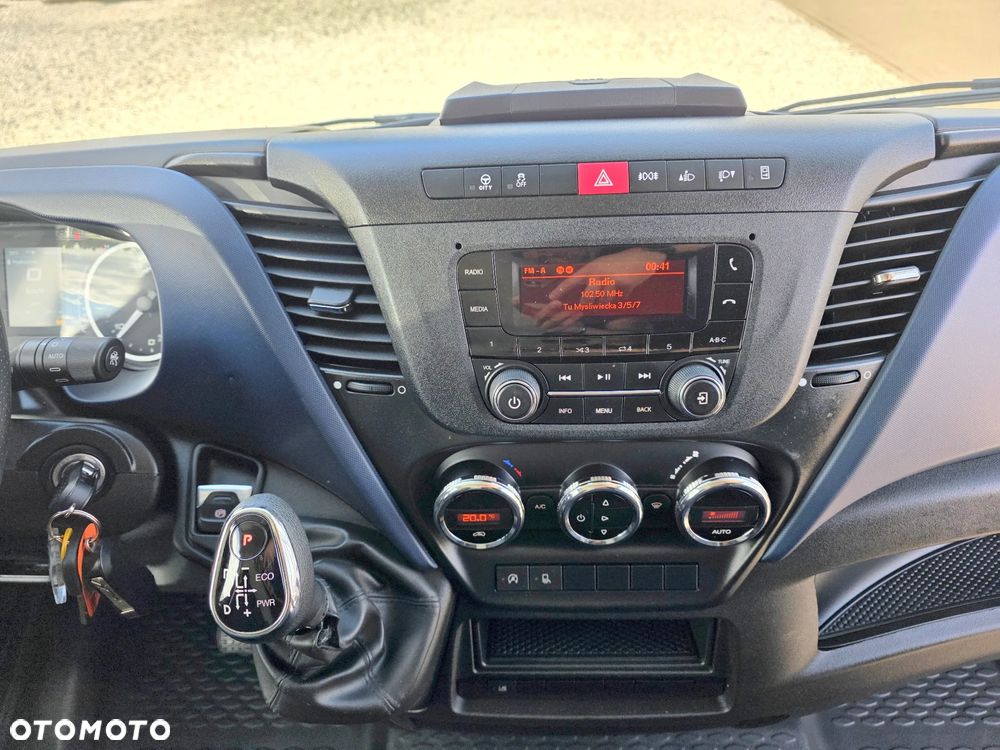 Iveco 35-160 2,3 HPI 160 KONNY MAX MAXI KLIMA 2 X BOCZNE DRZWI WEBASTO LEDY HIMATIC 8 BIEGOWY GWARANCJA 4,8M PAKA - 27