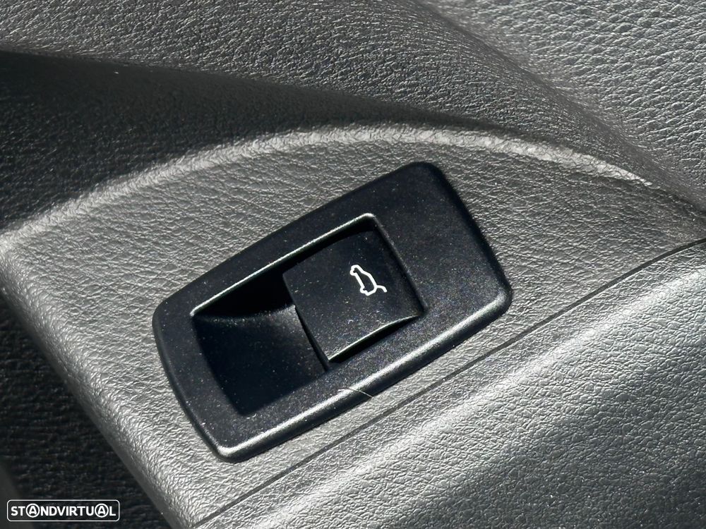 BMW X2 18 d sDrive Auto Pack M — fotografia 20