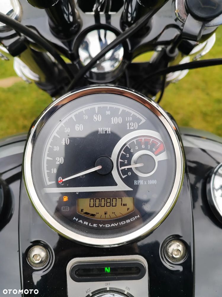 Harley-Davidson Dyna Fat Bob - 5