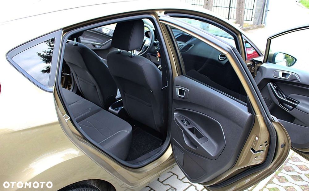 Ford Fiesta - 15