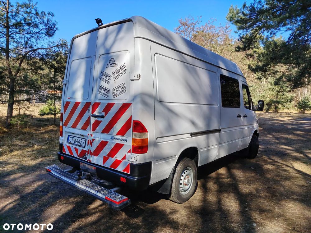 Mercedes-Benz Sprinter - 4