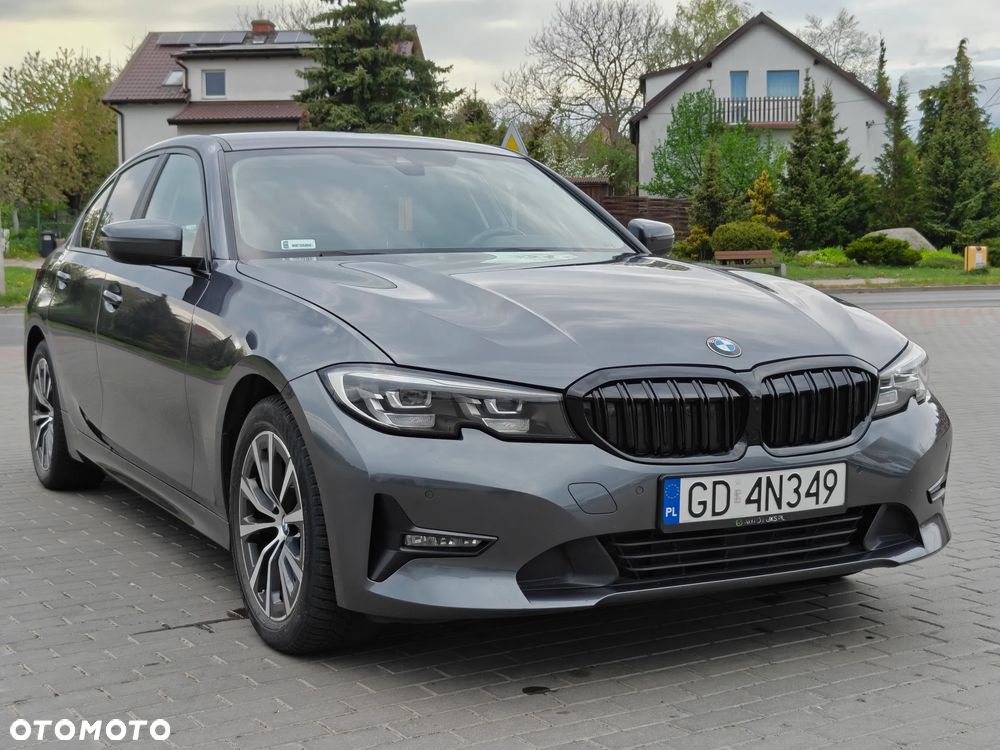 BMW Seria 3 320d Sport Line - 9