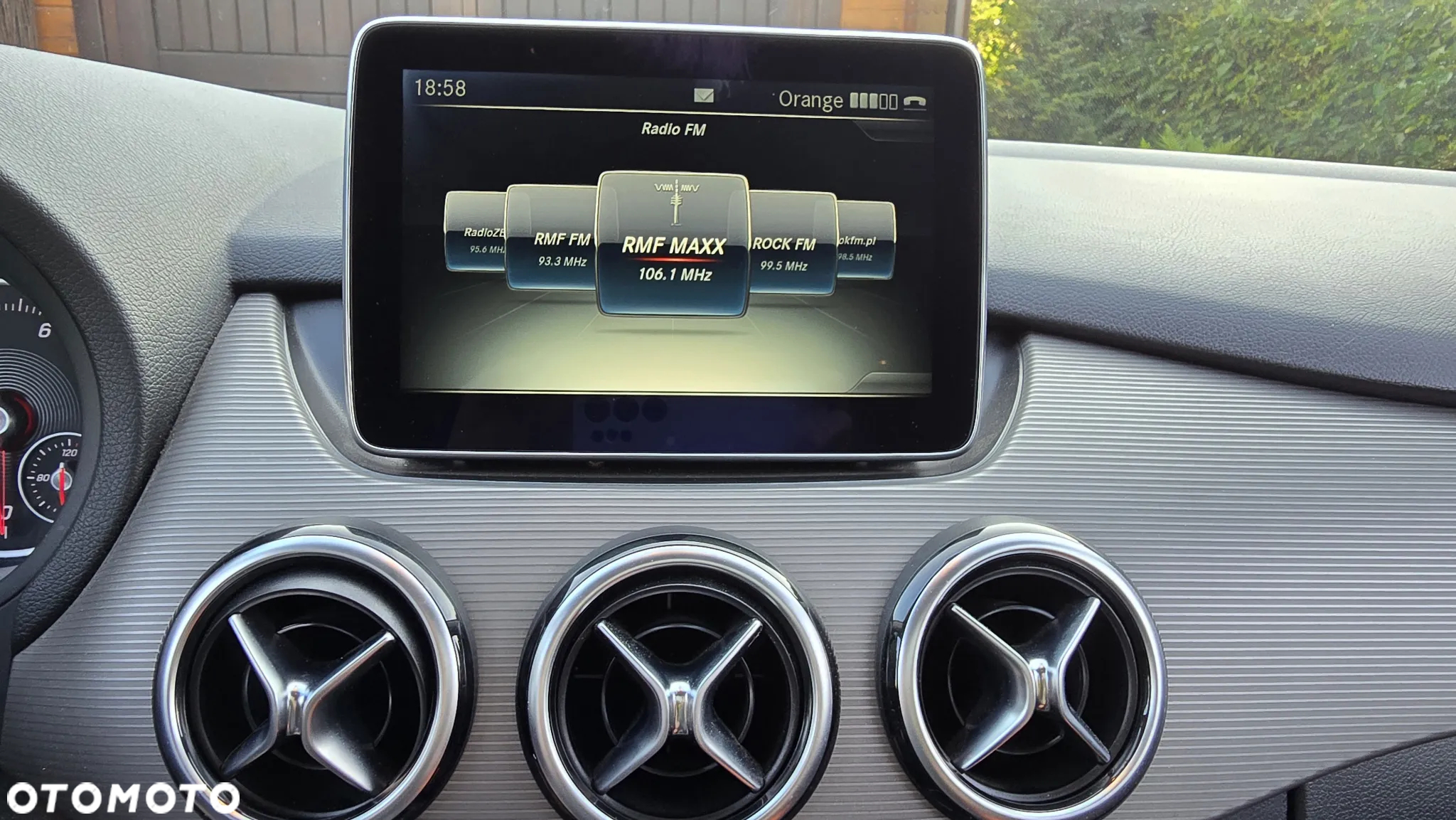 Mercedes-Benz Klasa B 180 BlueEFFICIENCY Edition - 9