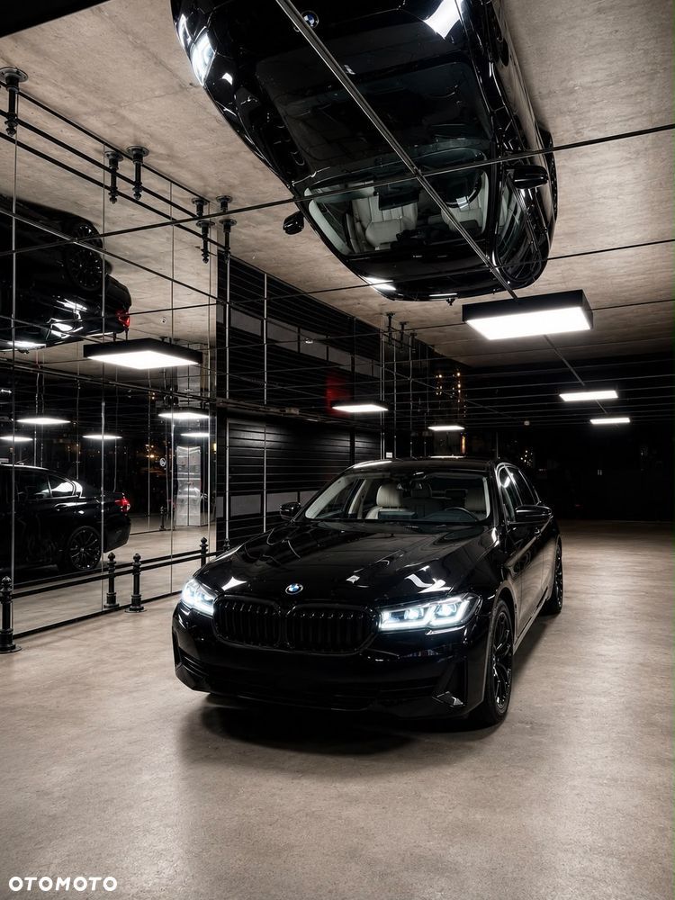 BMW Seria 5 540d xDrive mHEV Luxury Line - 3