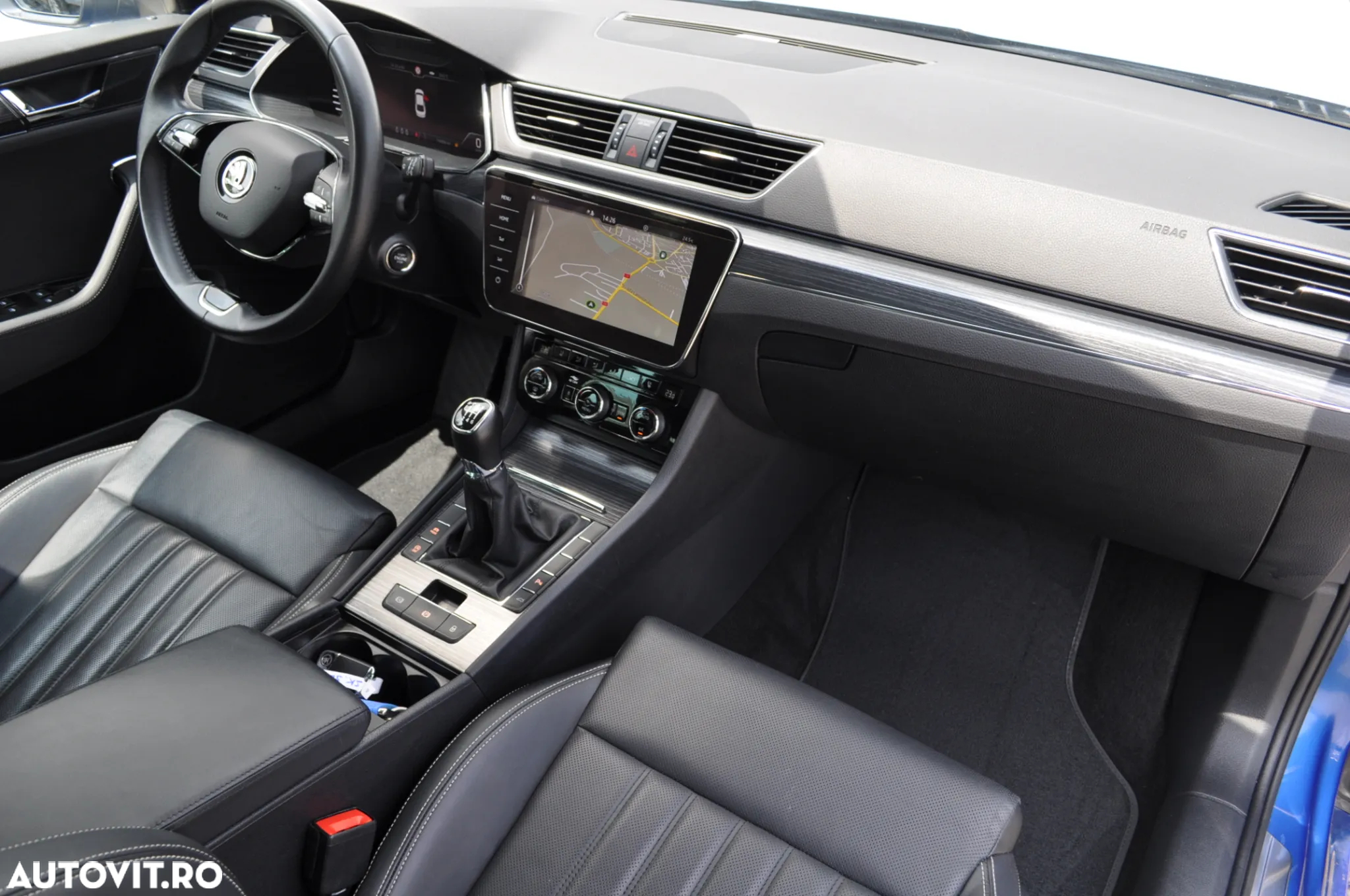 Skoda Superb 2.0 TDI Style - 24