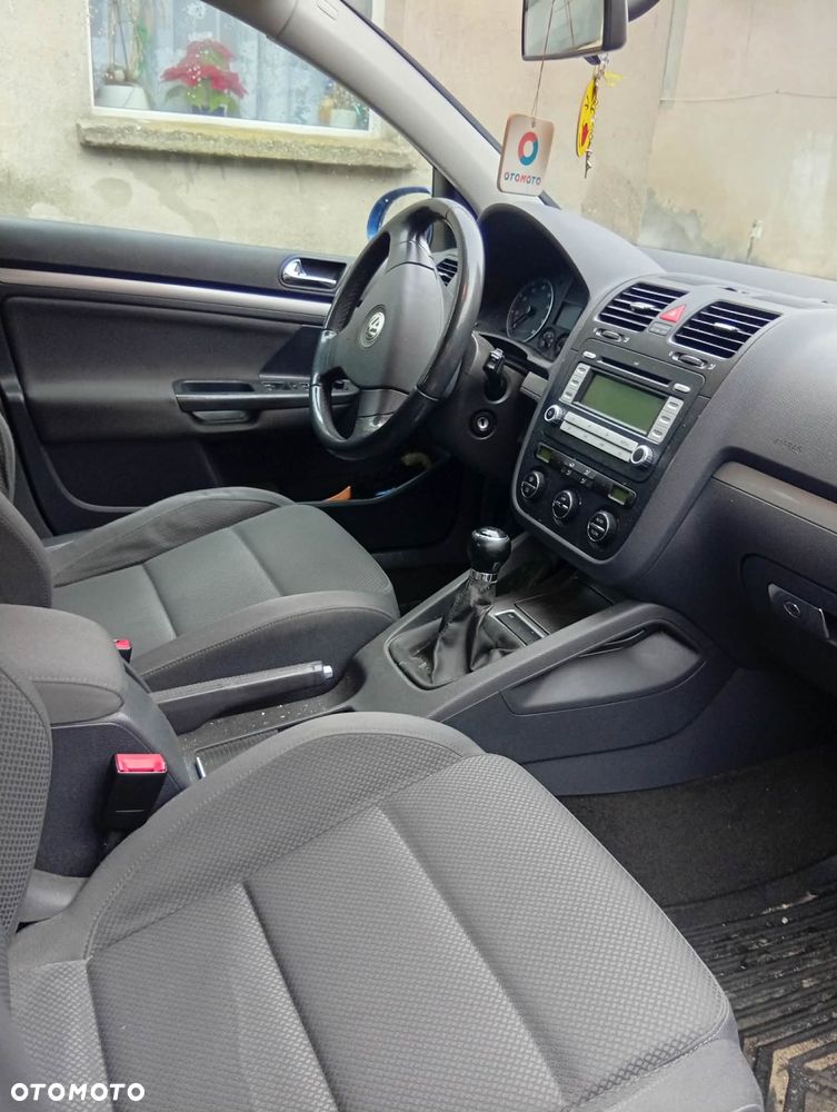 Volkswagen Golf - 13