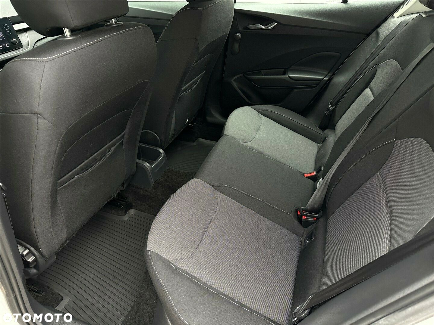 Skoda Fabia 1.0 TSI Ambition - 10
