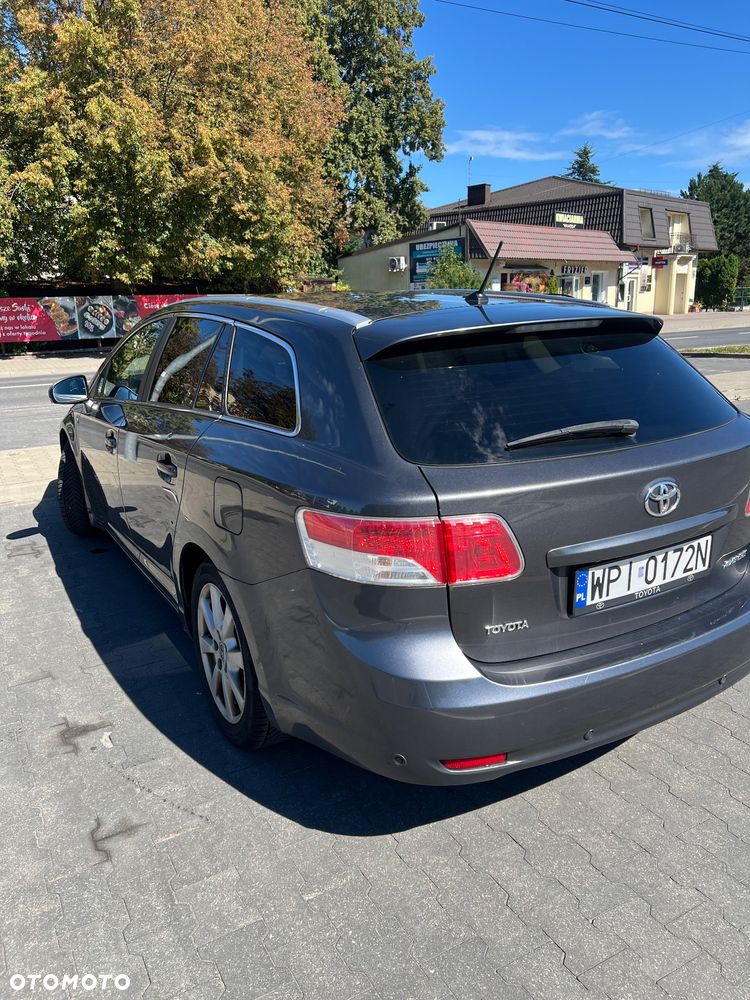 Toyota Avensis 2.2 D-4D Prestige NAVI - 6