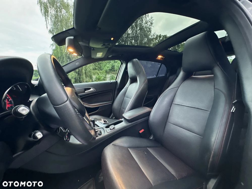 Mercedes-Benz GLA 200 AMG Line - 26