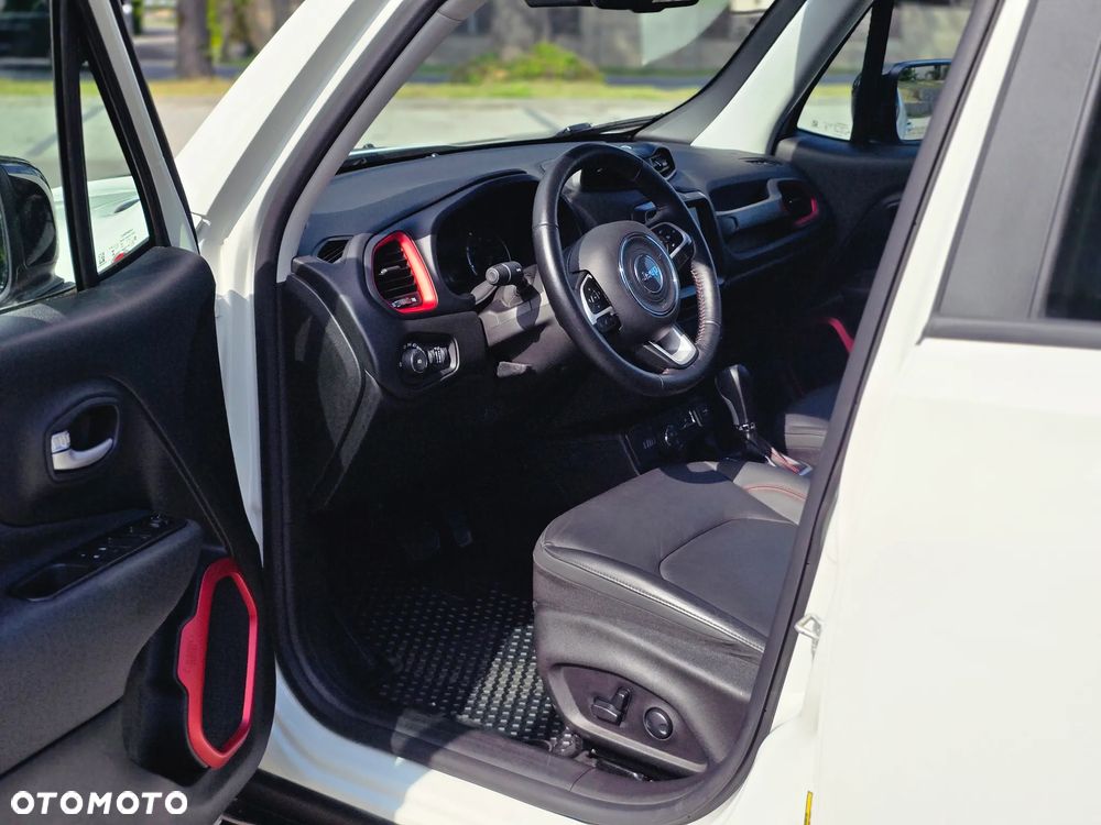 Jeep Renegade - 22