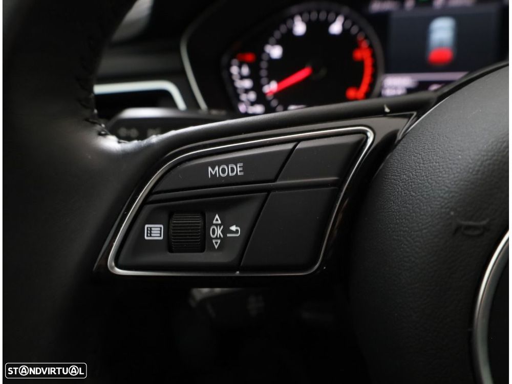 Audi A4 Avant 35 TDI S tronic - 33