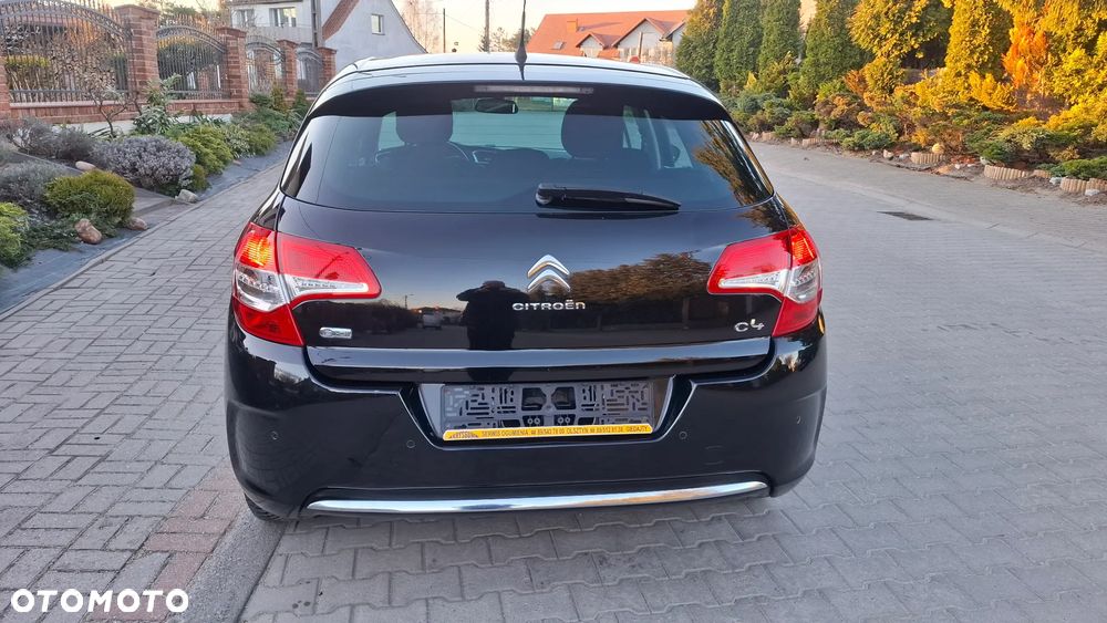 Citroën C4 e-HDi 115 ETG6 Exclusive - 3