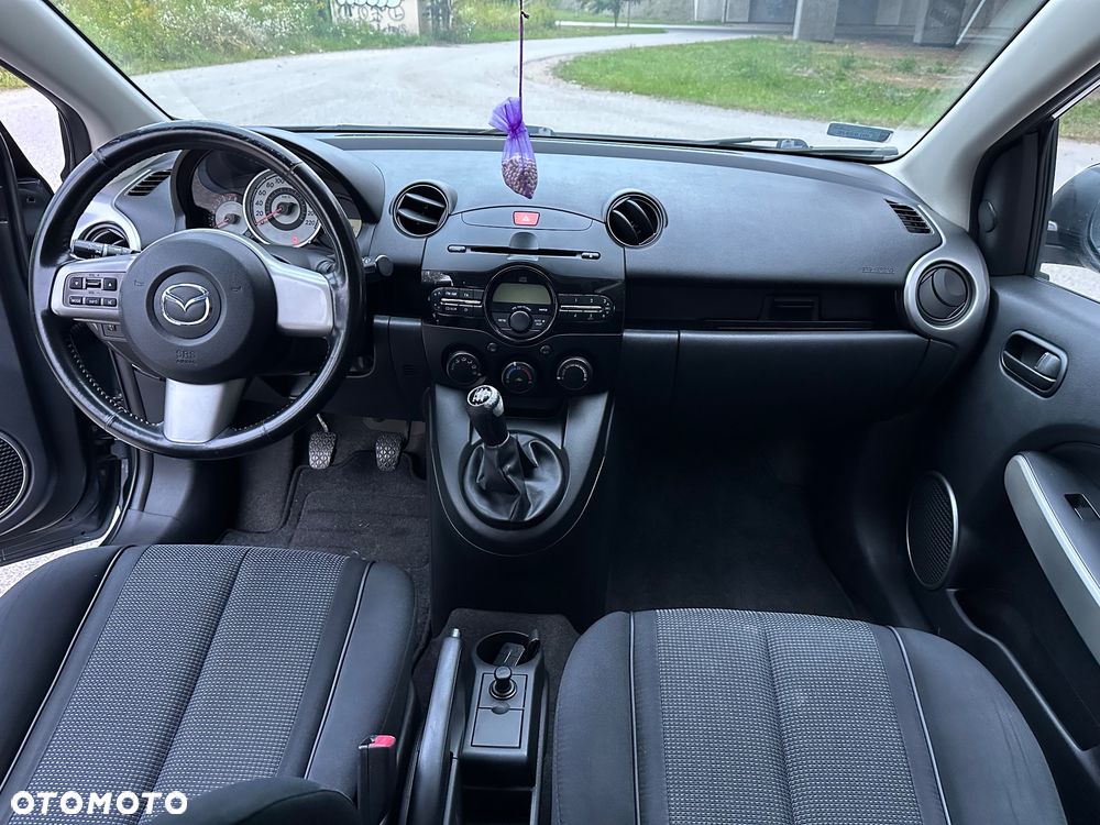 Mazda 2 1.3 Exclusive+ - 28