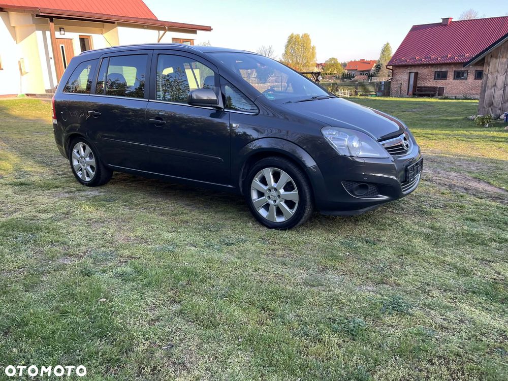 Opel Zafira 1.8 Cosmo - 12