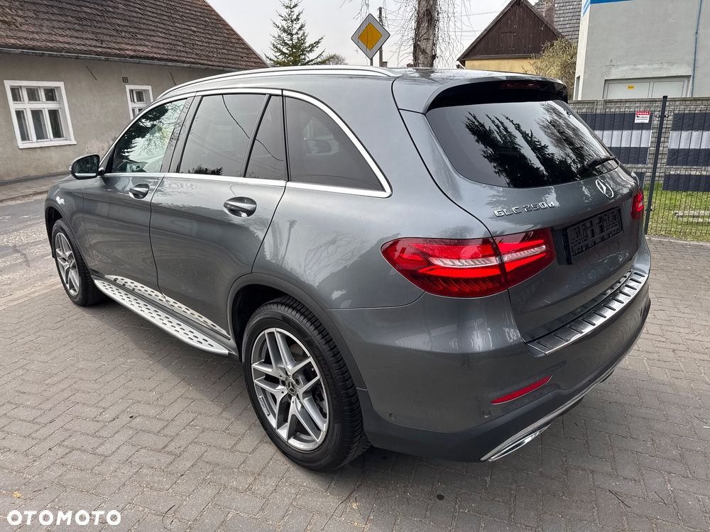 Mercedes-Benz GLC 250 d 4Matic 9G-TRONIC AMG Line - 7
