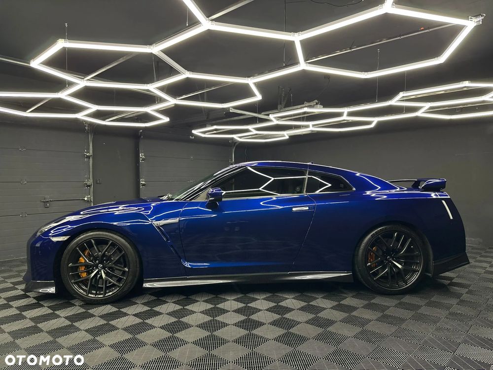 Nissan GT-R Prestige - 7