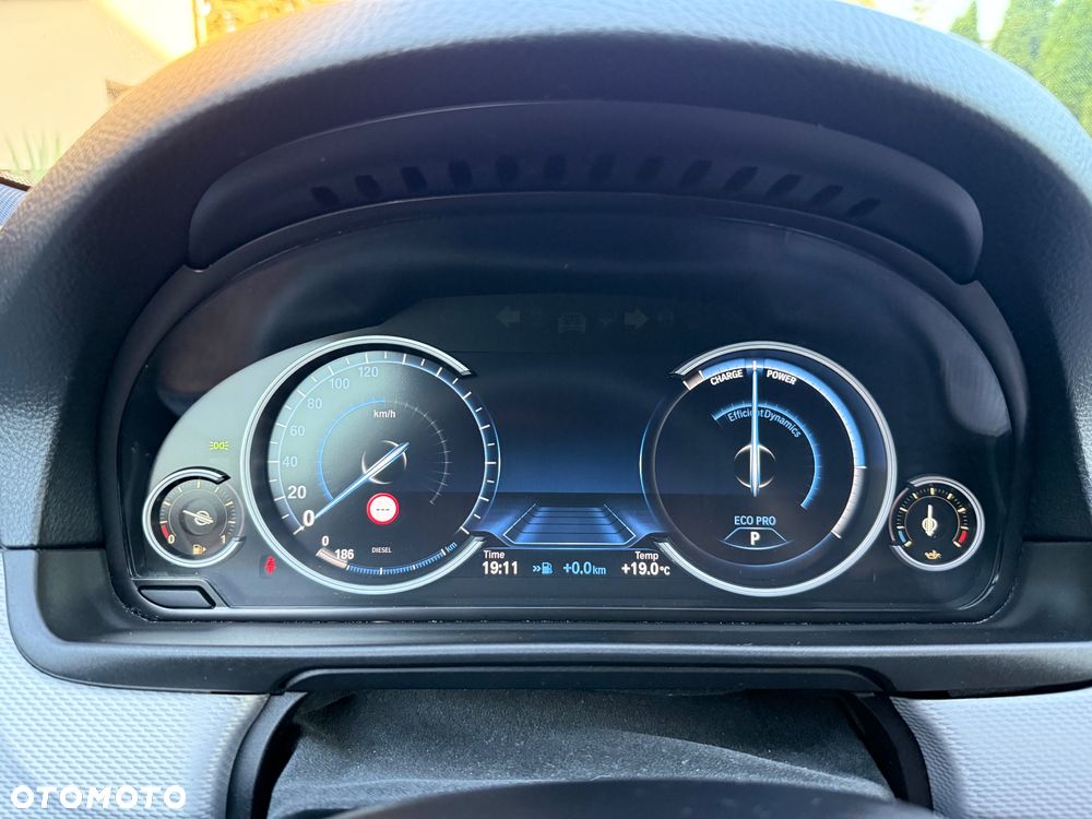 BMW Seria 5 520d xDrive M Sport sport - 29