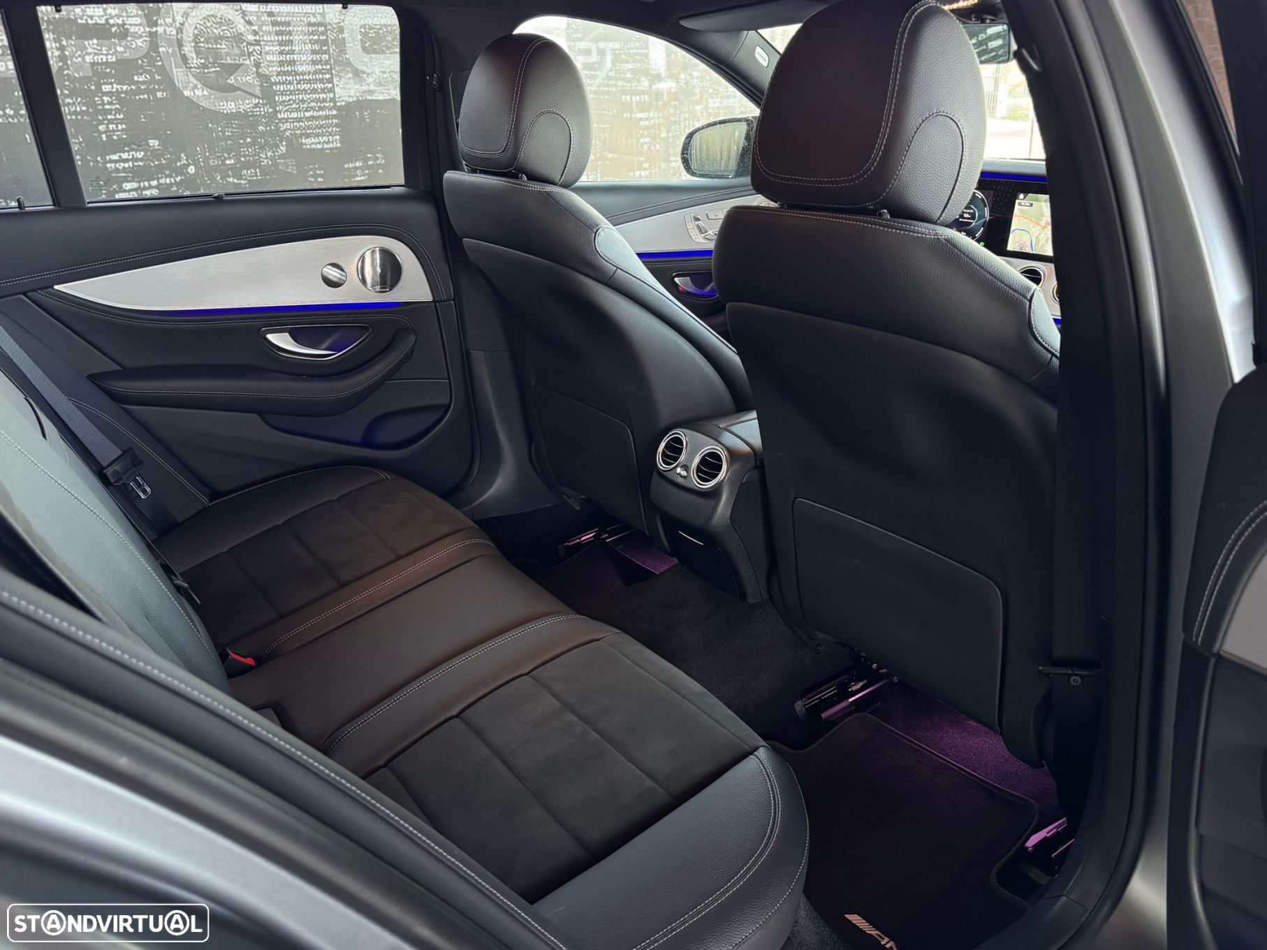 Mercedes-Benz E 300 de AMG Line 4Matic - 13