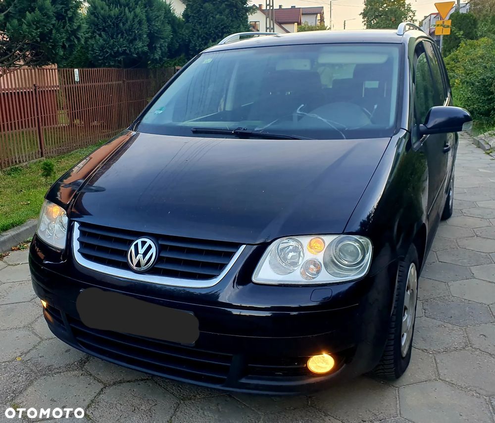 Volkswagen Touran 2.0 TDI DPF Highline - 8