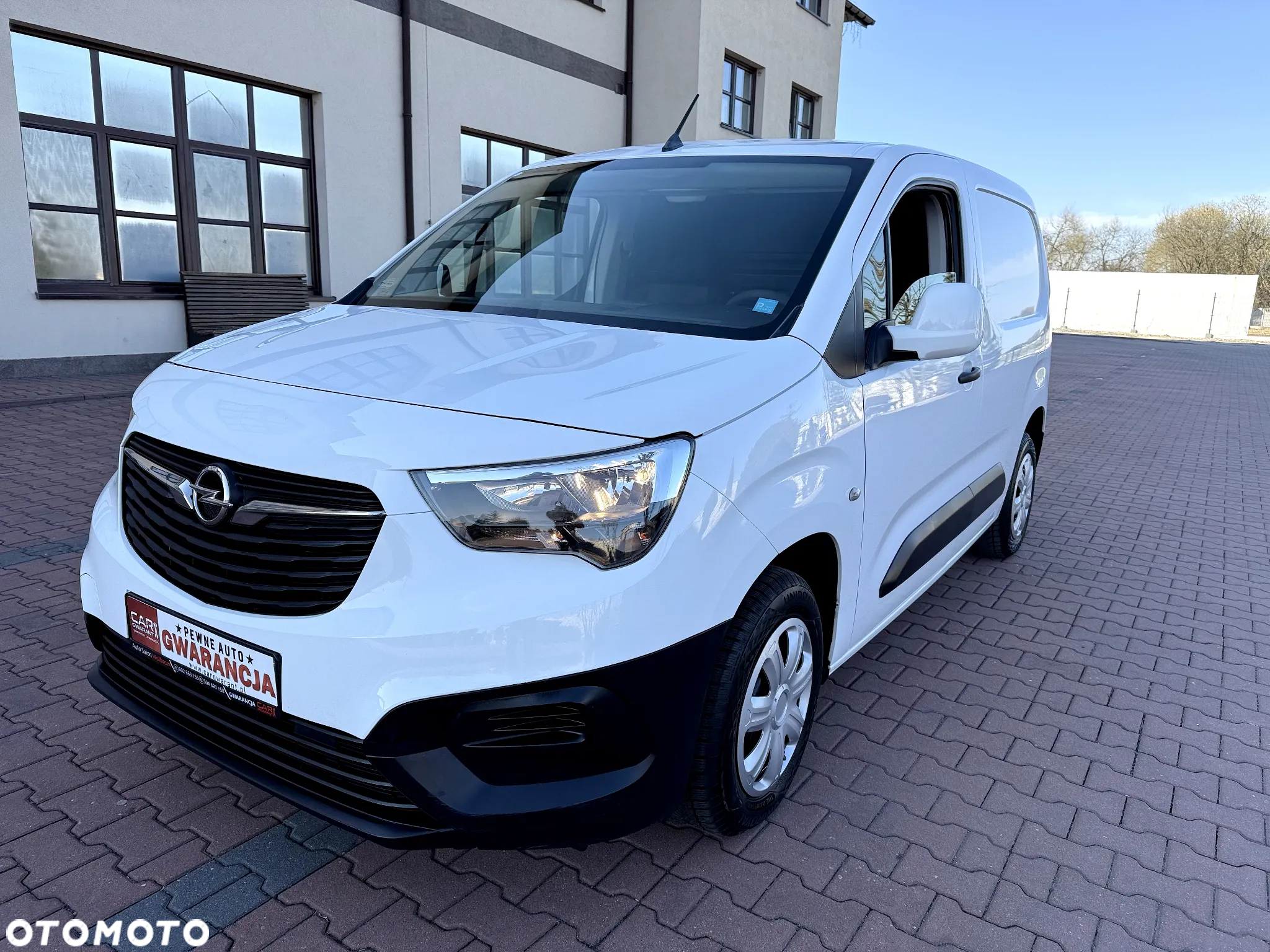 Opel COMBO - 32