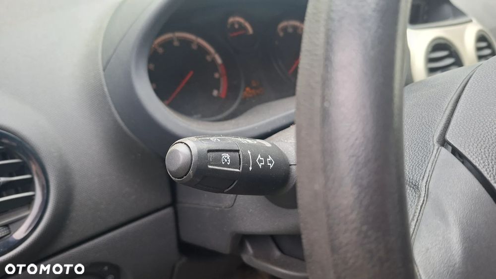 Opel Corsa 1.0 12V - 11