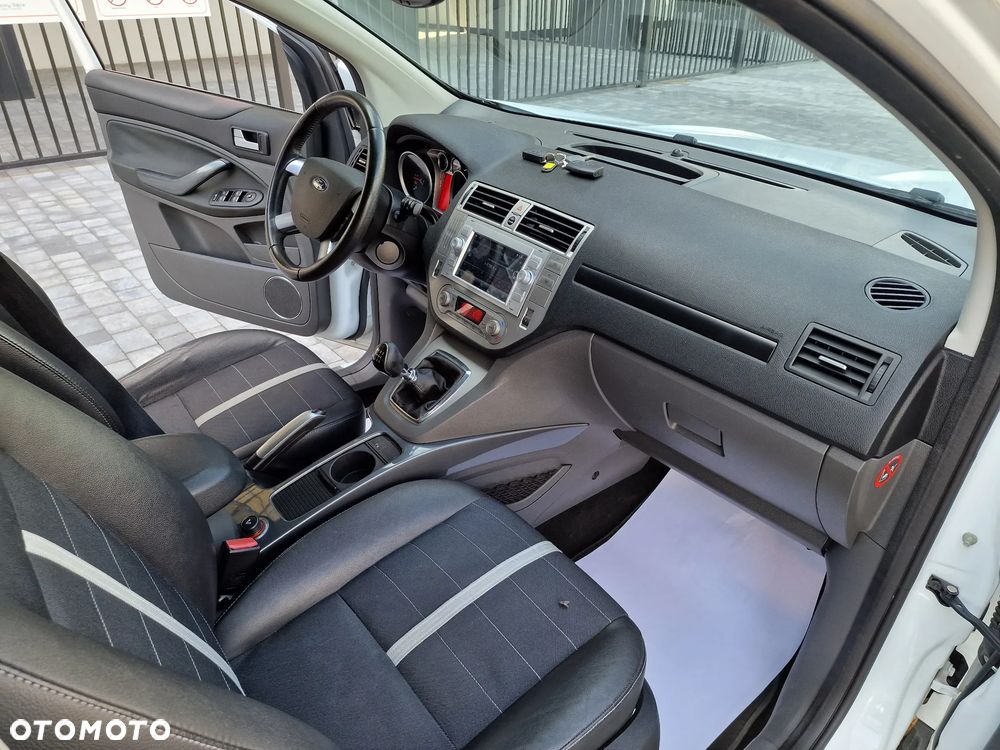 Ford Kuga 2.0 TDCi 4x4 Trend - 8