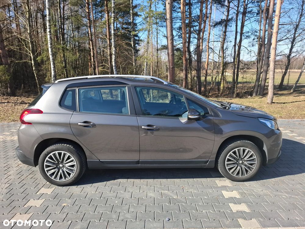 Peugeot 2008 1.2 Pure Tech GPF Active - 9