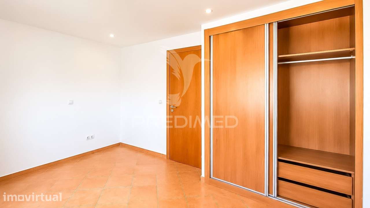 Moradia remodelada no coração da Chainça - Grande imagem: 3/14
